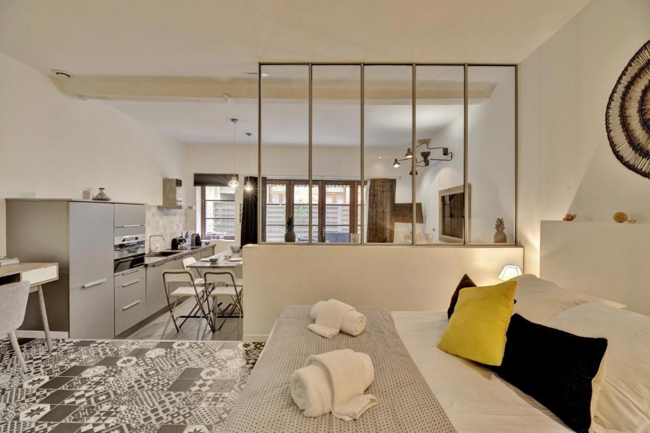 Appartamento L'Atelier D'Auguste - Terrasse En Plein Coeur De Bordeaux Esterno foto