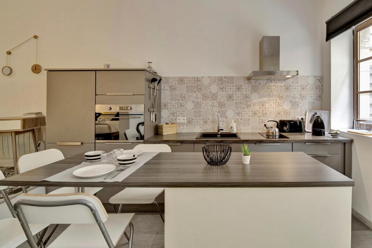 Appartamento L'Atelier D'Auguste - Terrasse En Plein Coeur De Bordeaux Esterno foto